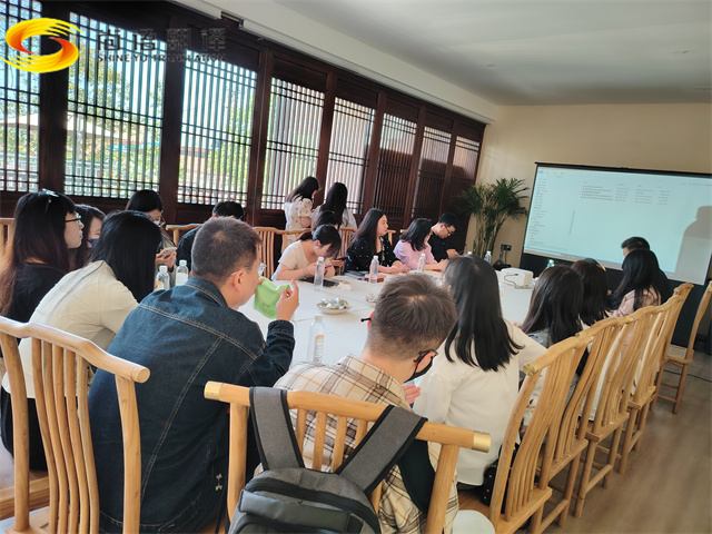 專(zhuān)業(yè)英語(yǔ)翻譯|專(zhuān)業(yè)英語(yǔ)翻譯|翻譯之路，砥礪前行，共繪未來(lái)藍(lán)圖